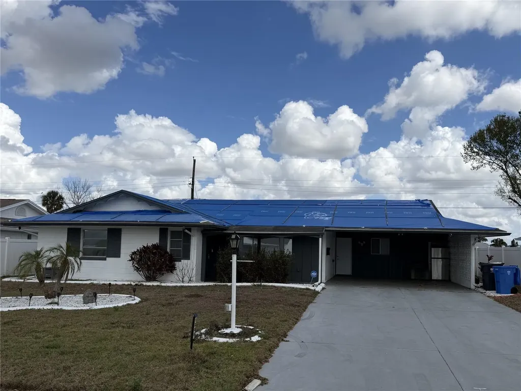 1205 Hacienda Drive Sun City Center FL 33573