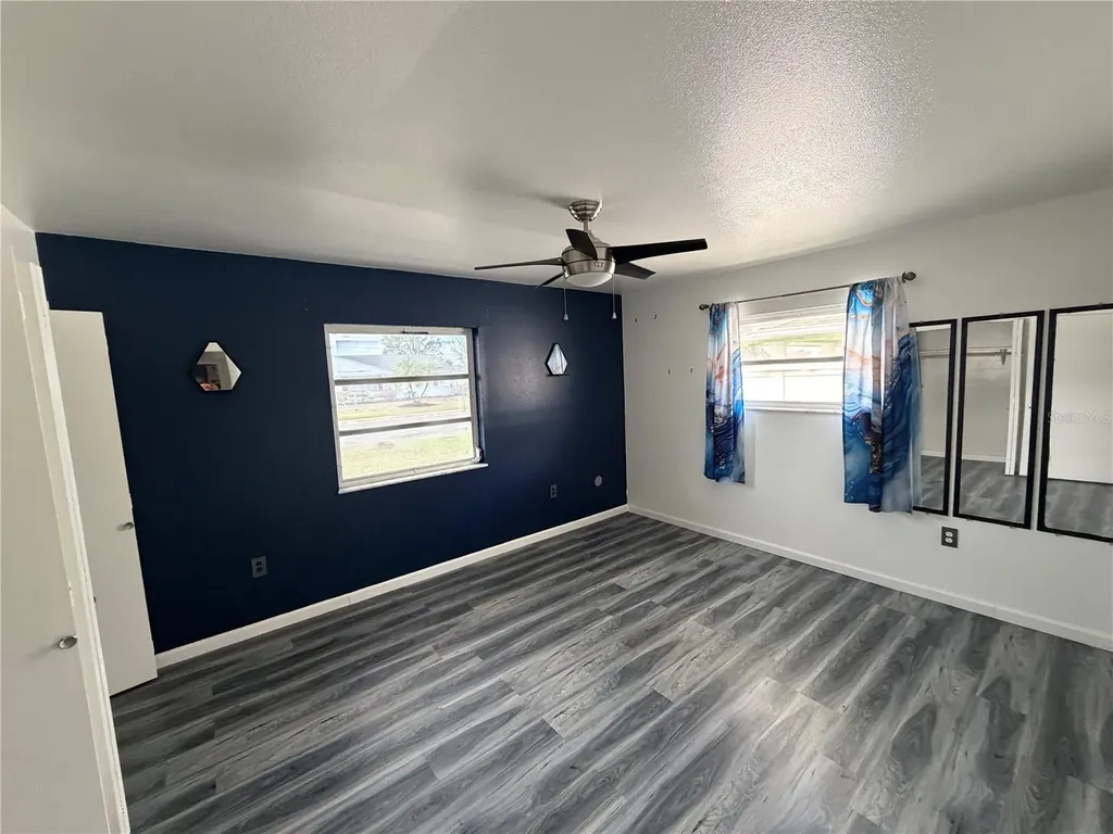 1205 Hacienda Drive Sun City Center FL 33573