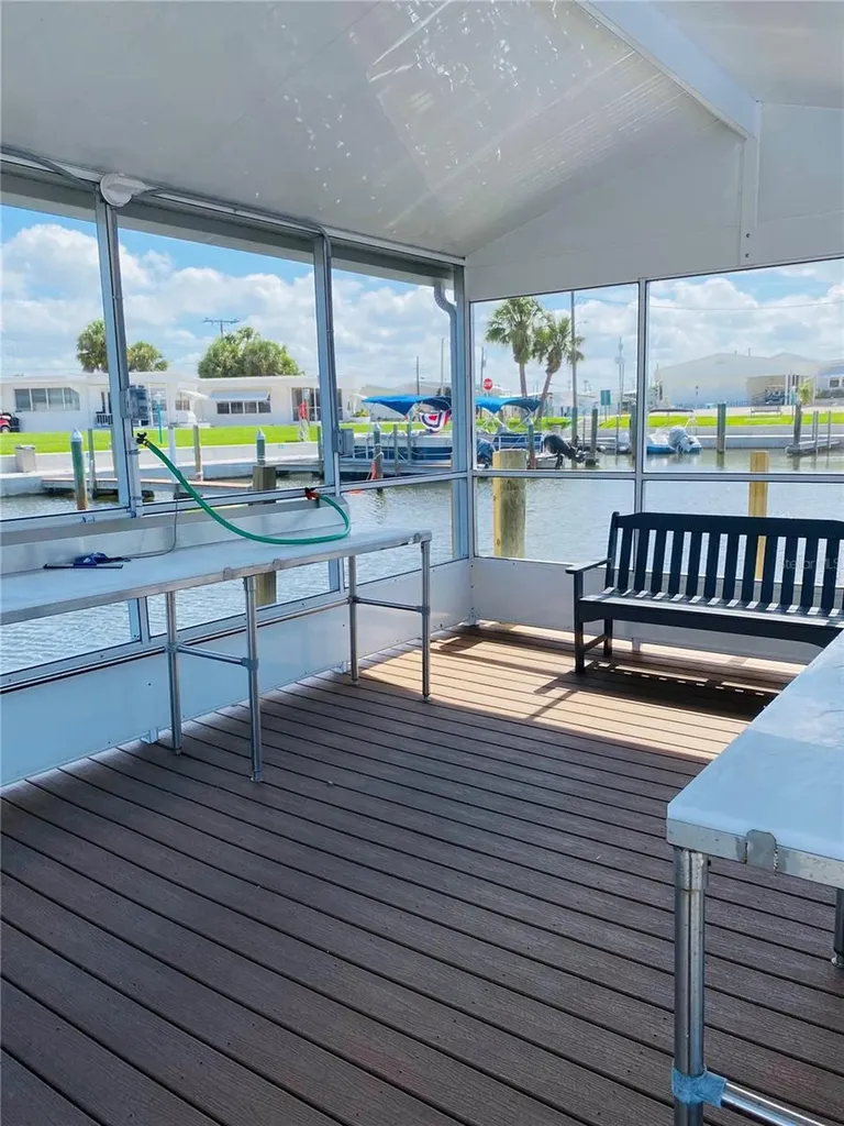 2207 69th Avenue W Bradenton FL 34207