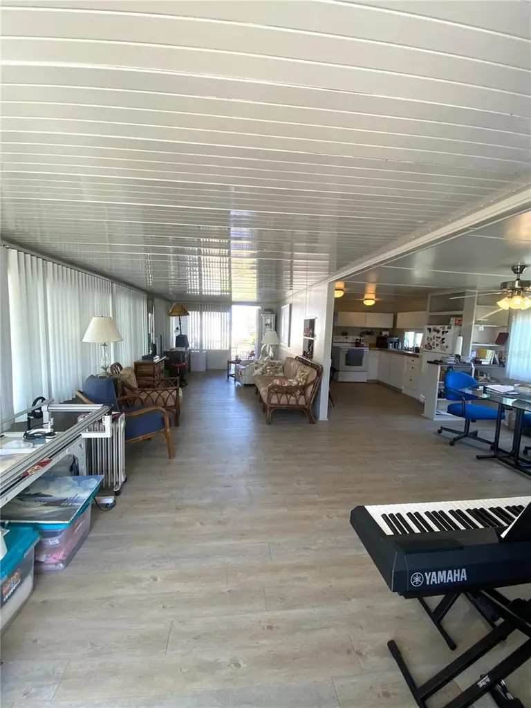 2207 69th Avenue W Bradenton FL 34207