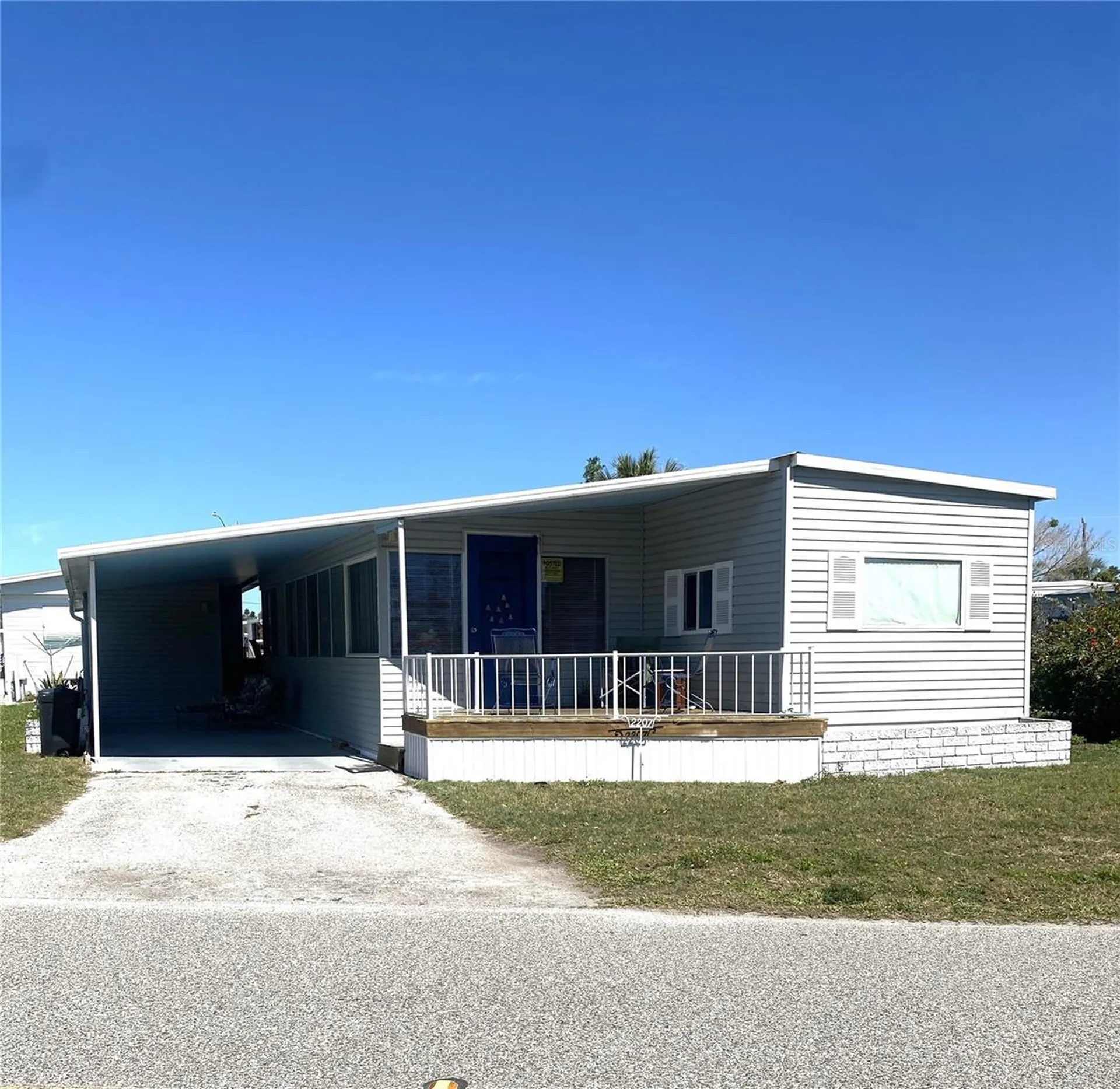 2207 69th Avenue W Bradenton FL 34207