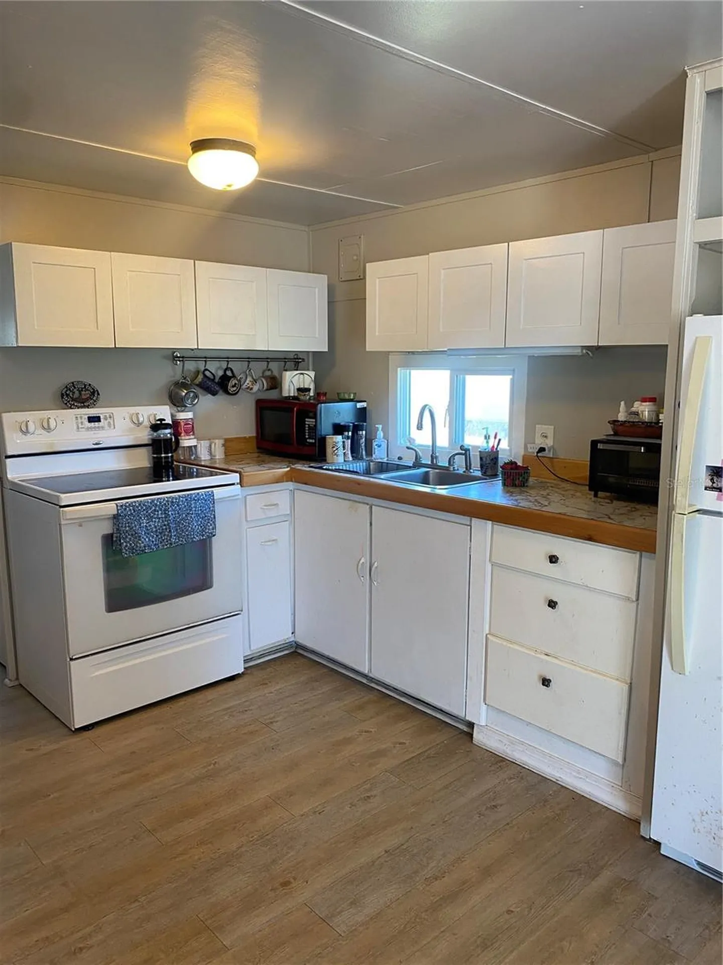 2207 69th Avenue W Bradenton FL 34207