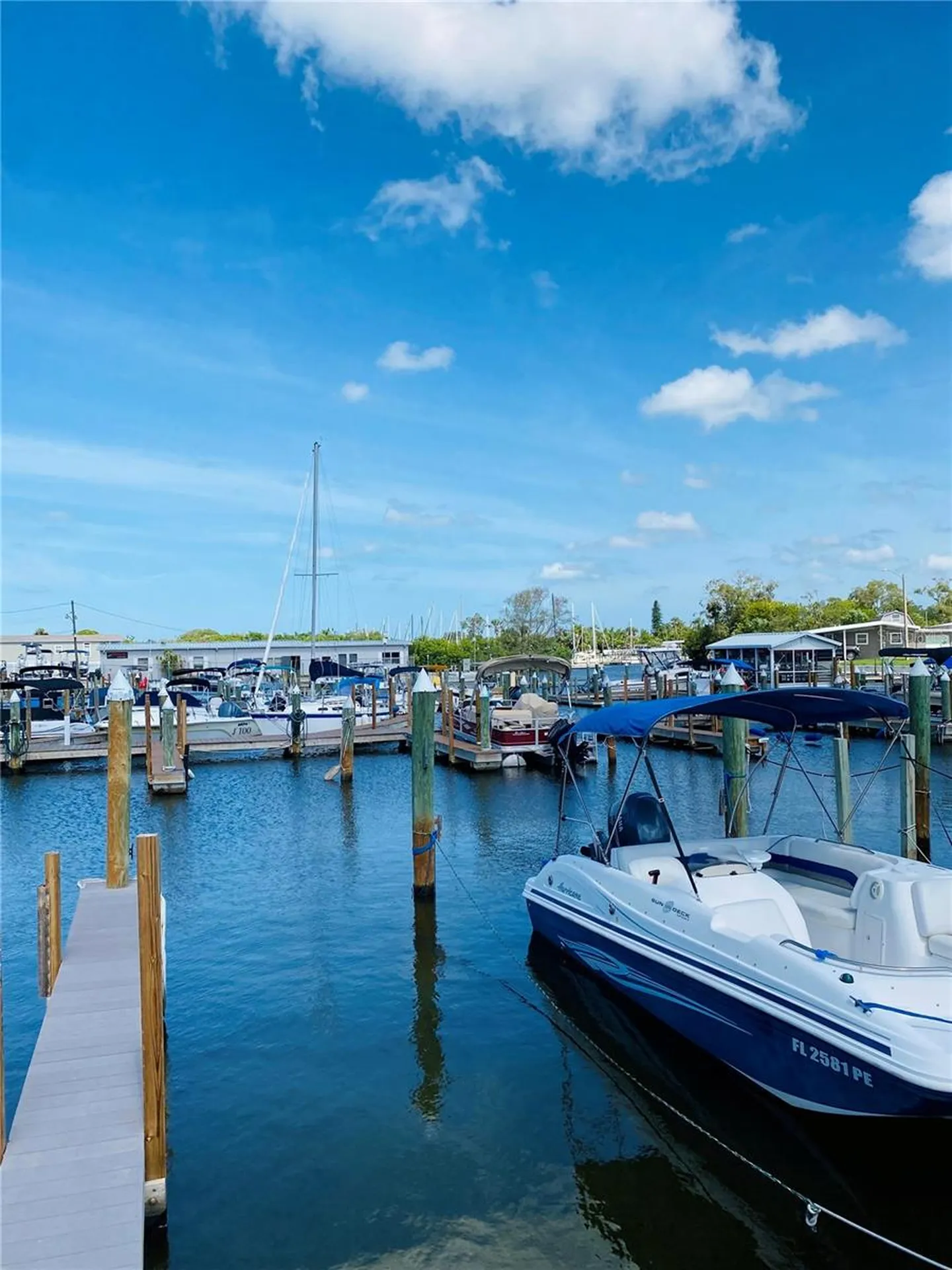 2207 69th Avenue W Bradenton FL 34207