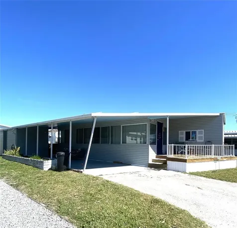 2207 69th Avenue W Bradenton FL 34207