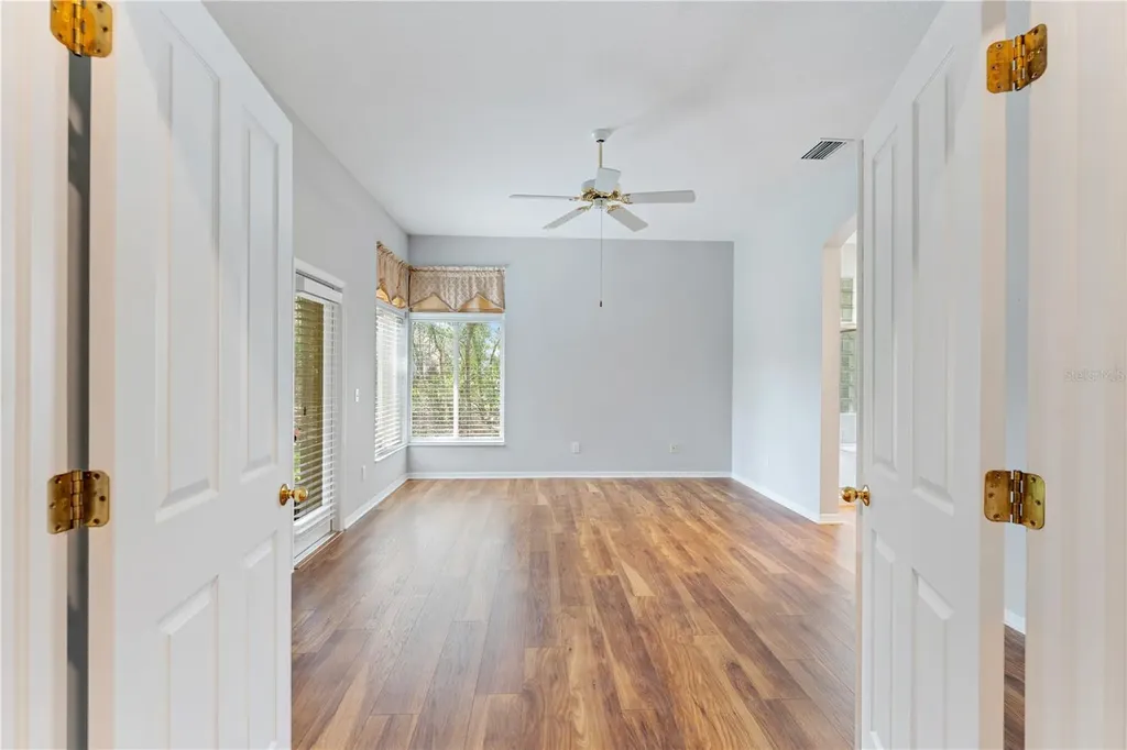 17918 Holly Brook Drive Tampa FL 33647