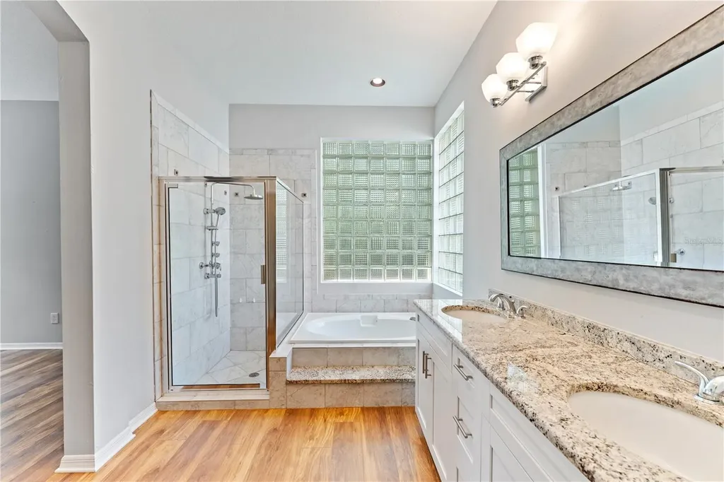 17918 Holly Brook Drive Tampa FL 33647