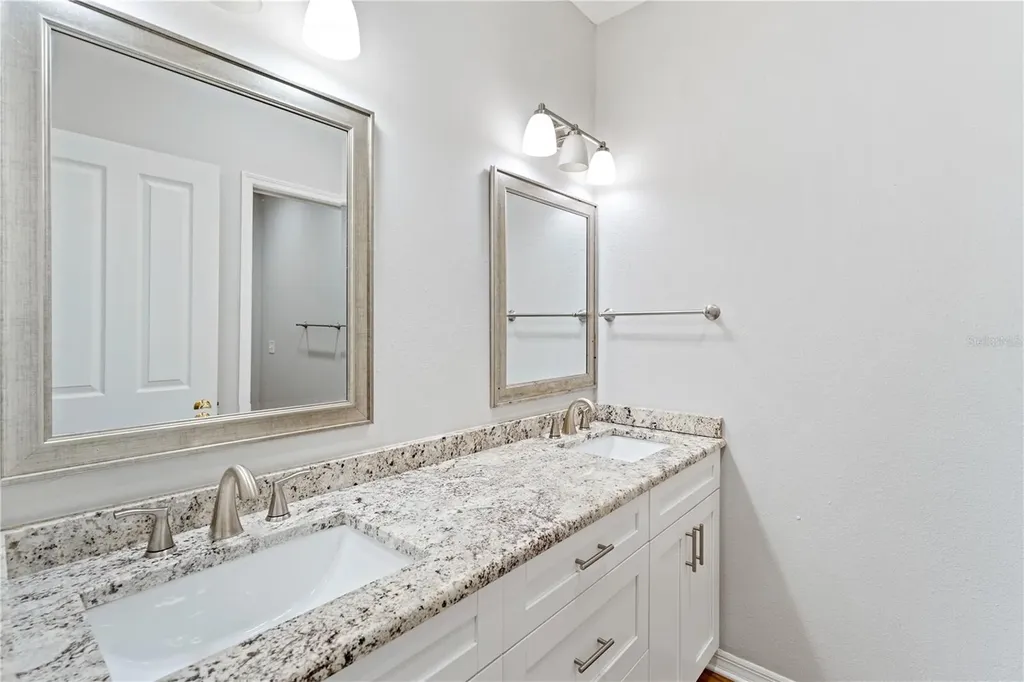 17918 Holly Brook Drive Tampa FL 33647