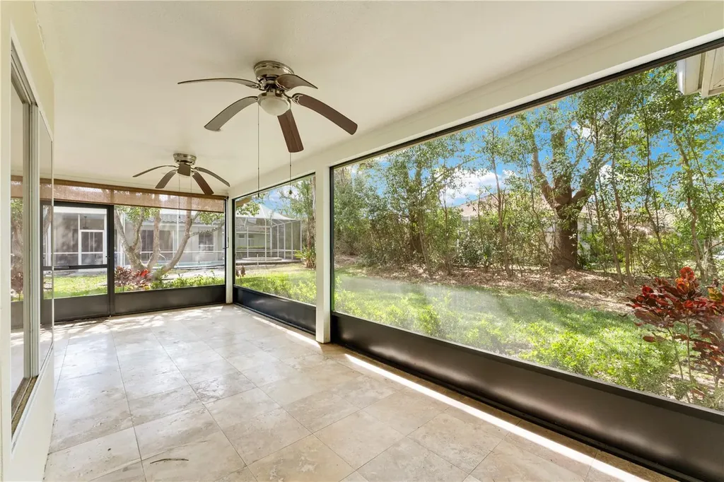 17918 Holly Brook Drive Tampa FL 33647