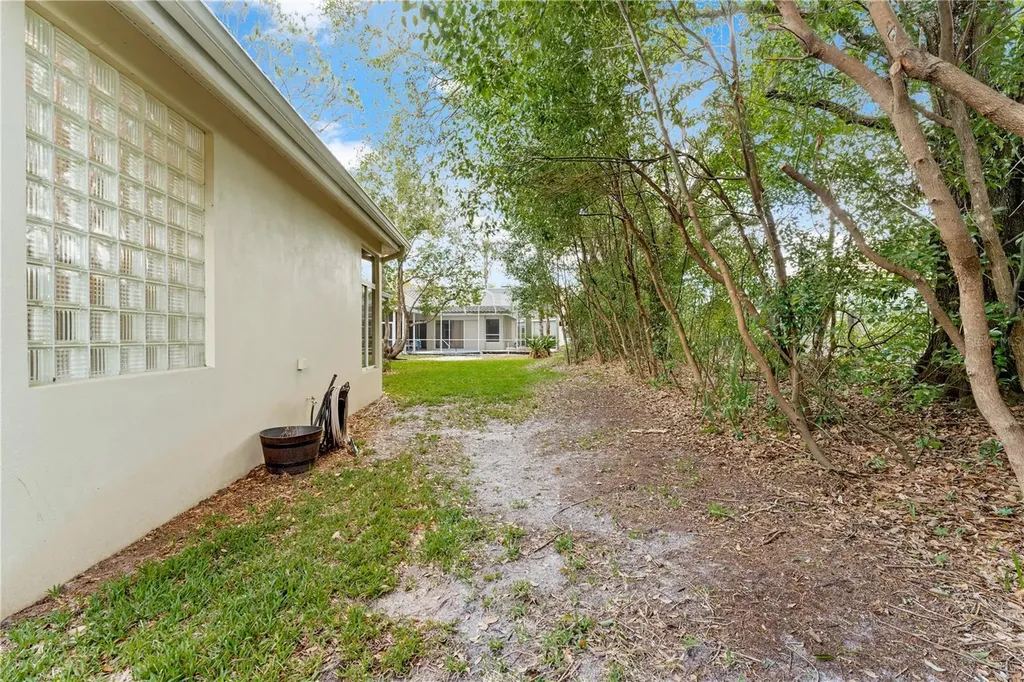 17918 Holly Brook Drive Tampa FL 33647