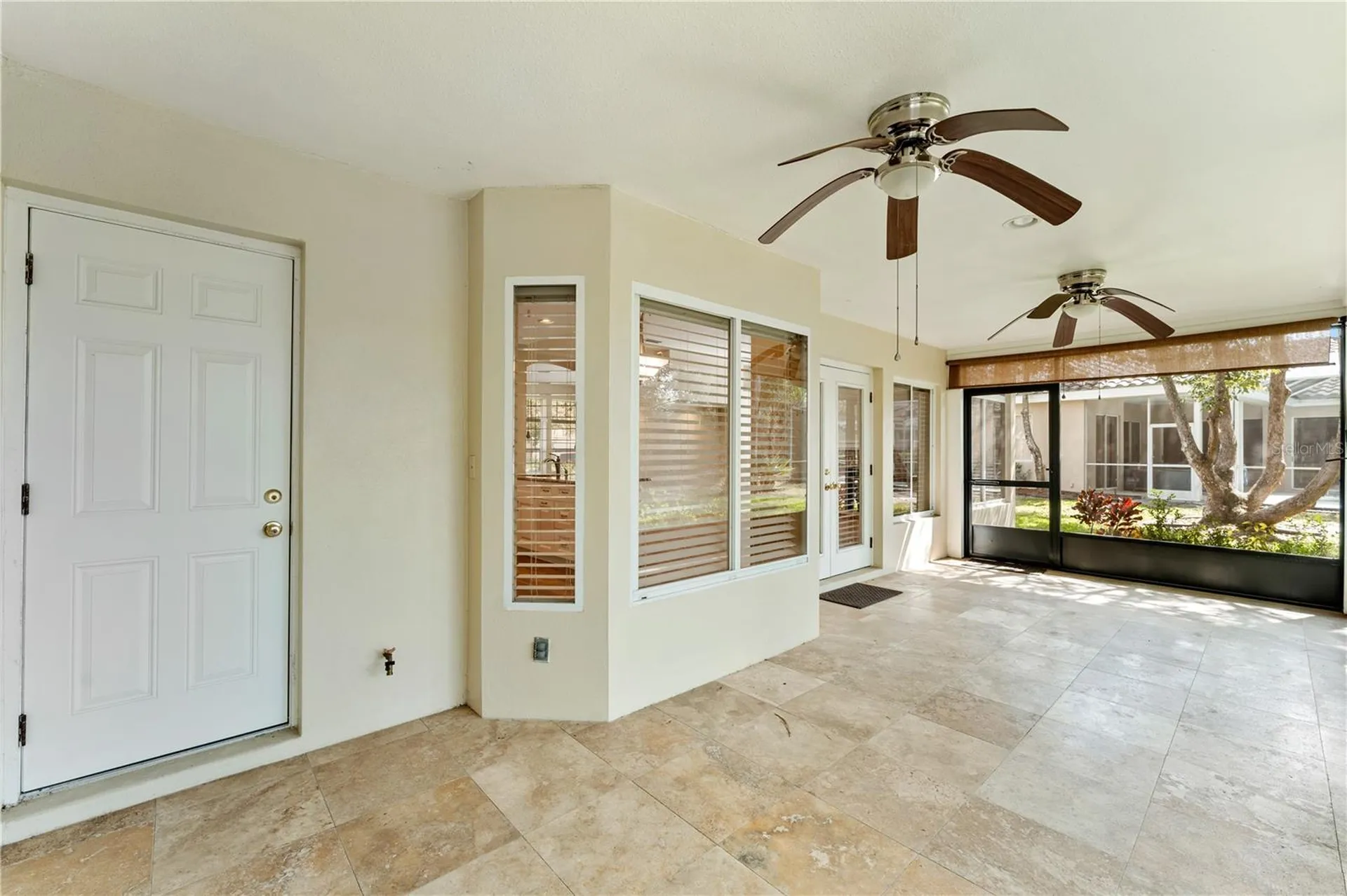 17918 Holly Brook Drive Tampa FL 33647