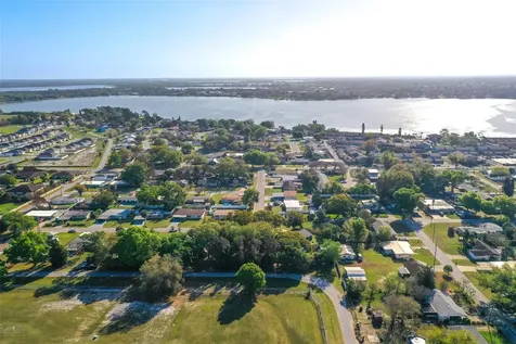 2700 Idylridge Way Winter Haven FL 33881