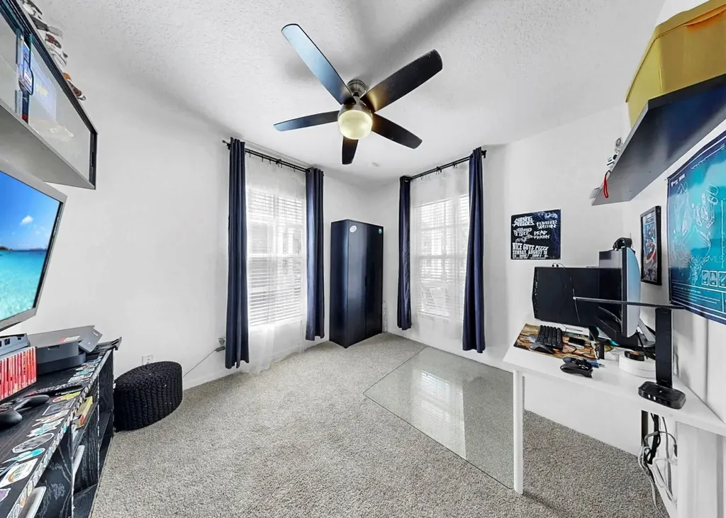 16226 Bridgewalk Drive Lithia FL 33547