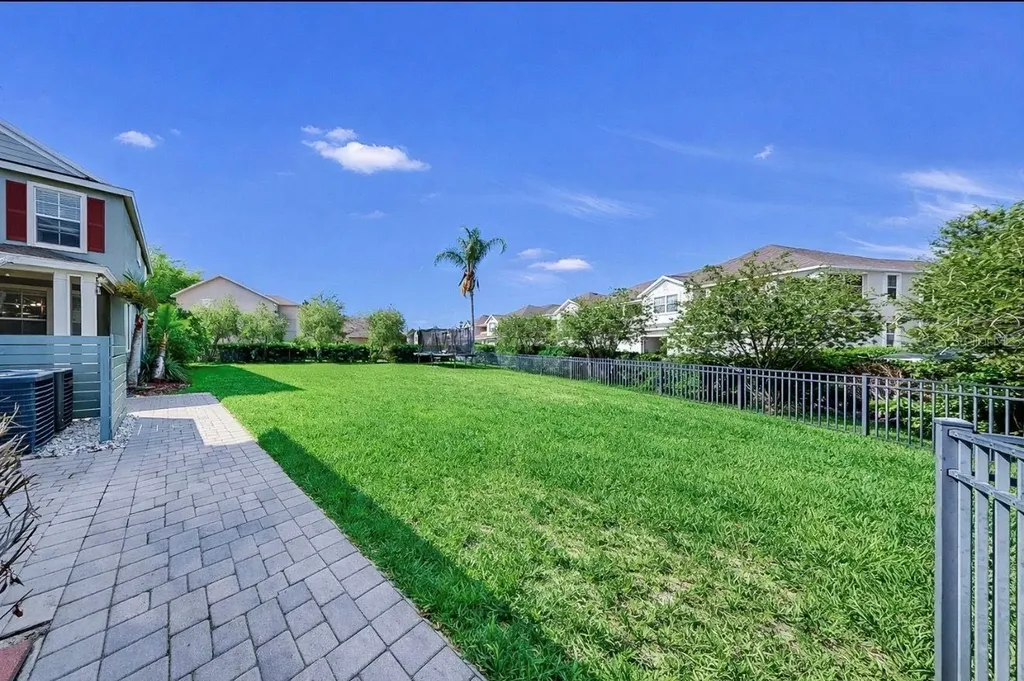 16226 Bridgewalk Drive Lithia FL 33547
