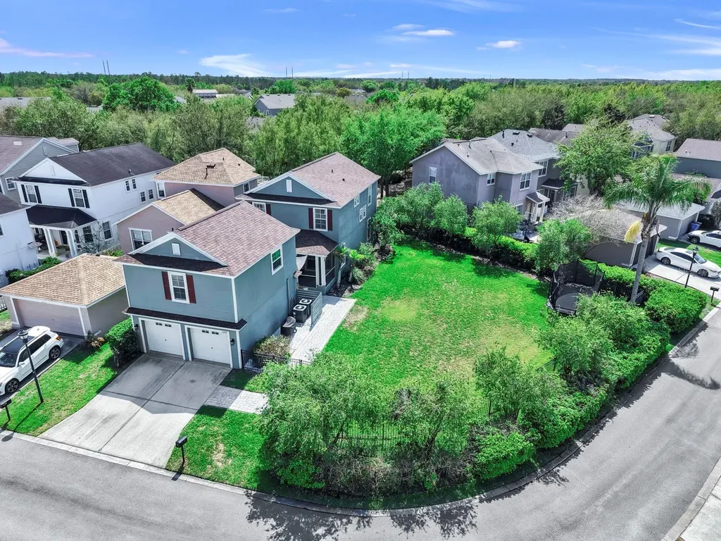 16226 Bridgewalk Drive Lithia FL 33547