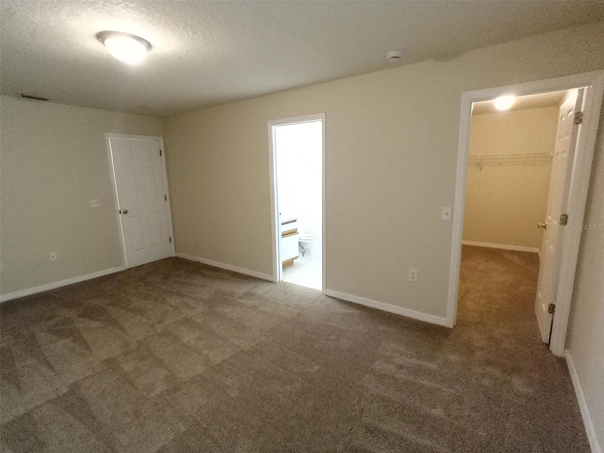 880 E Columbia Avenue Kissimmee FL 34744