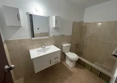 2 F Fajardo PR 00738