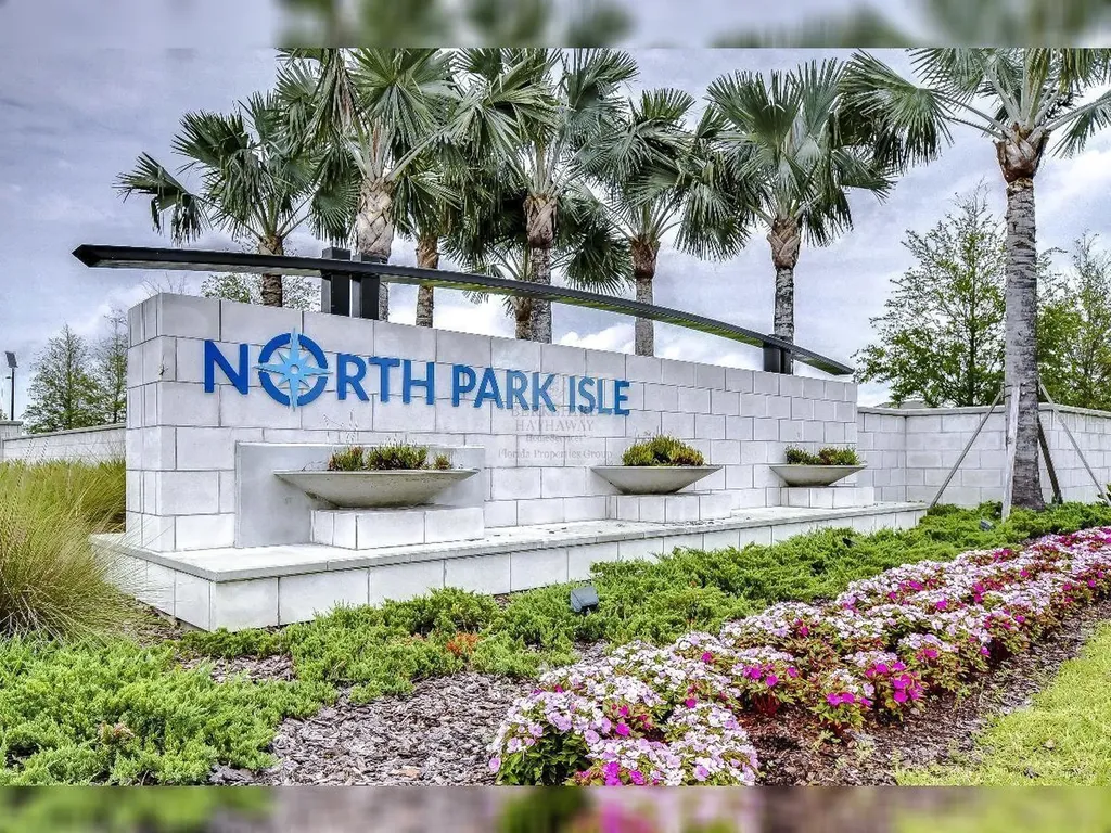 1412 Tahitian Sunrise Drive Plant City FL 33565