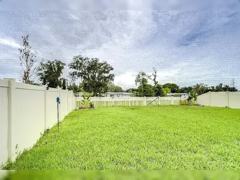 1412 Tahitian Sunrise Drive Plant City FL 33565