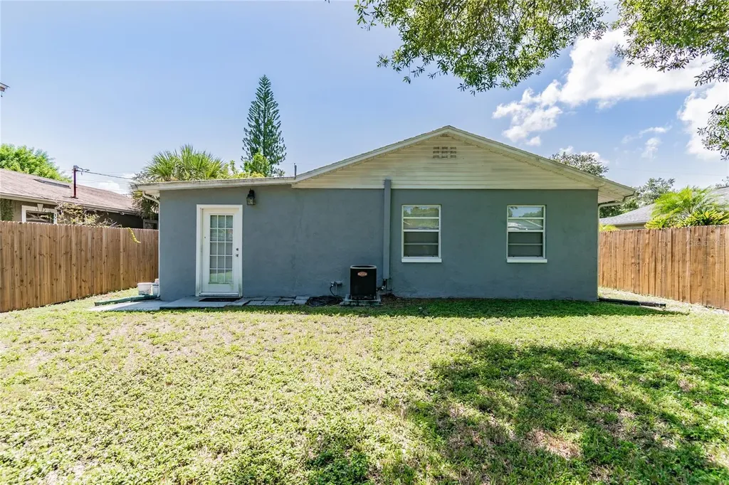 3611 W Anderson Avenue Tampa FL 33611