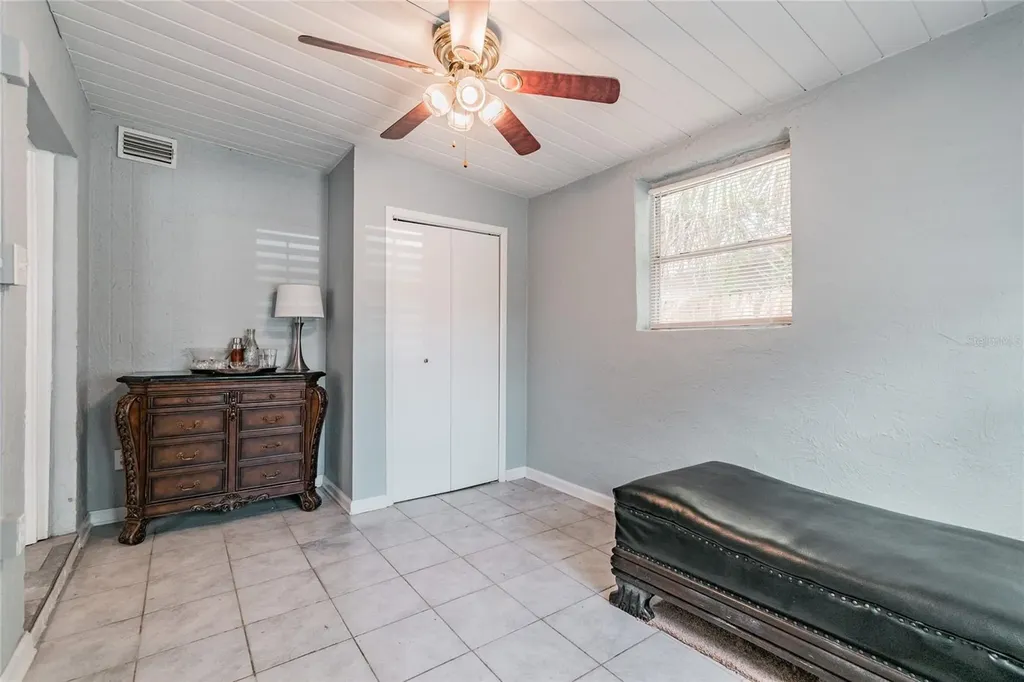 3611 W Anderson Avenue Tampa FL 33611
