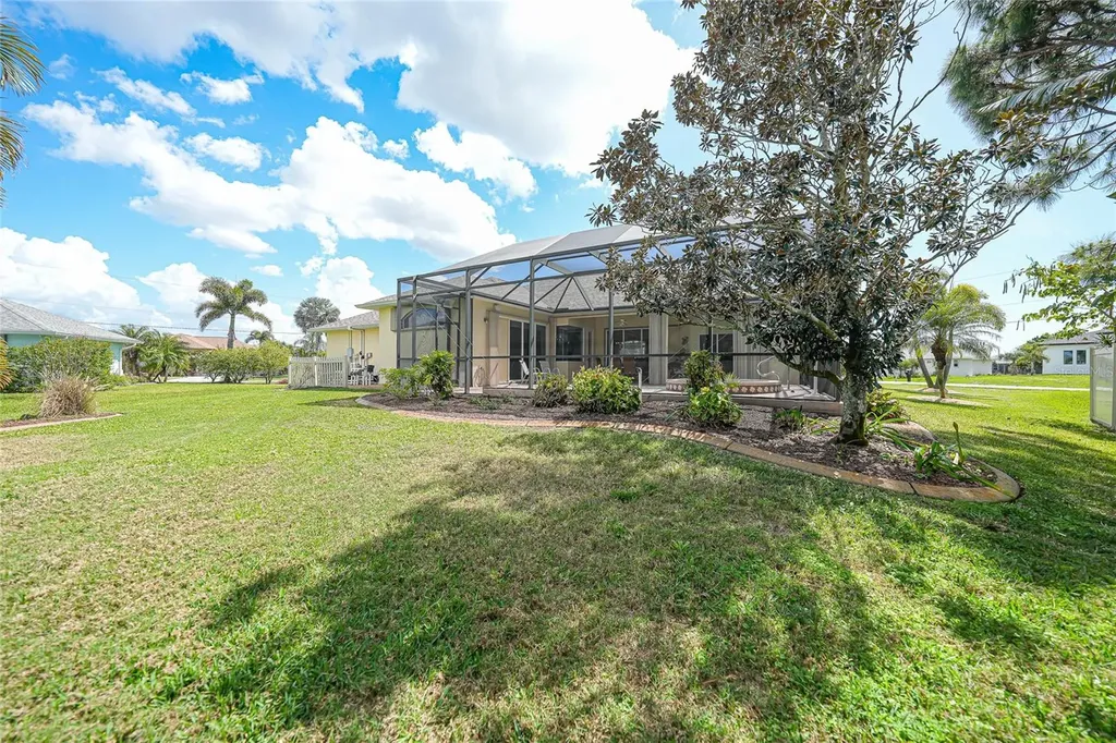176 Medalist Road Rotonda West FL 33947