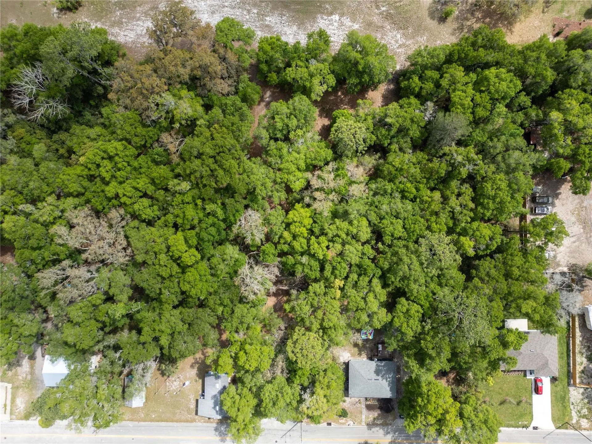 E Hubbard Avenue Deland FL 32724