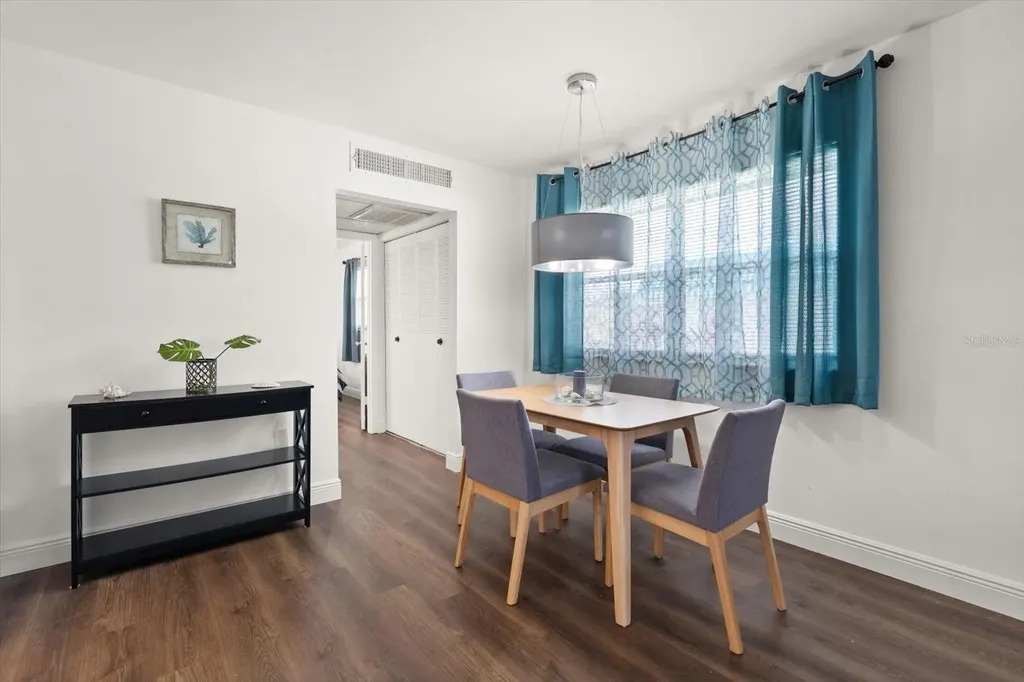 205 Kings Boulevard Sun City Center FL 33573