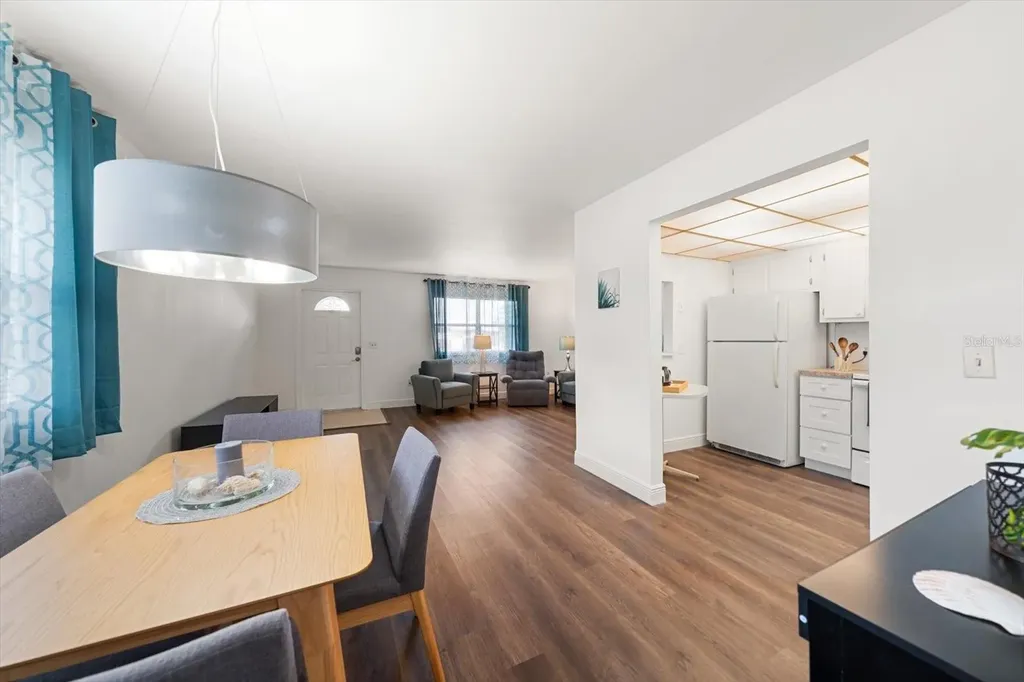 205 Kings Boulevard Sun City Center FL 33573