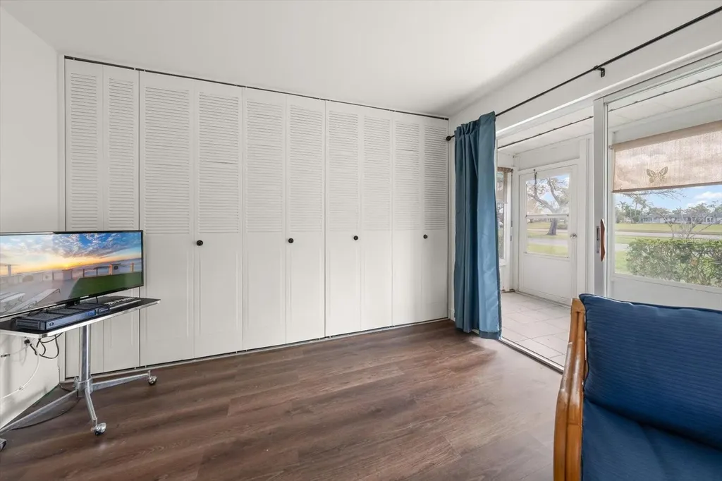 205 Kings Boulevard Sun City Center FL 33573