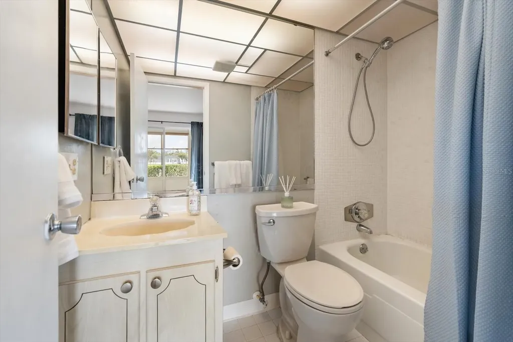 205 Kings Boulevard Sun City Center FL 33573