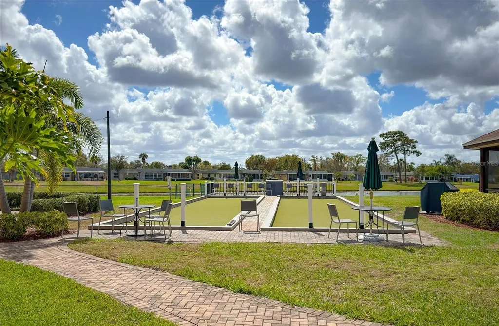 205 Kings Boulevard Sun City Center FL 33573