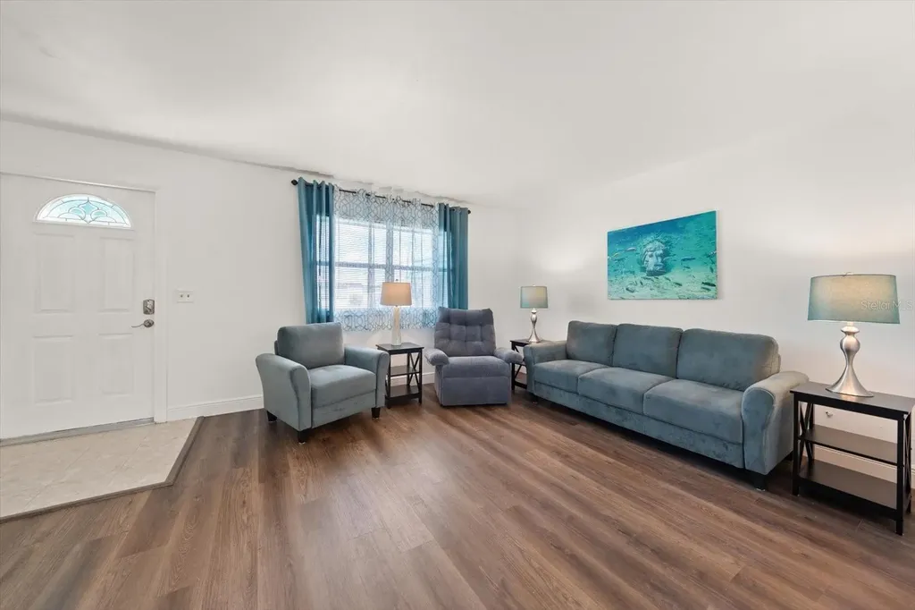 205 Kings Boulevard Sun City Center FL 33573