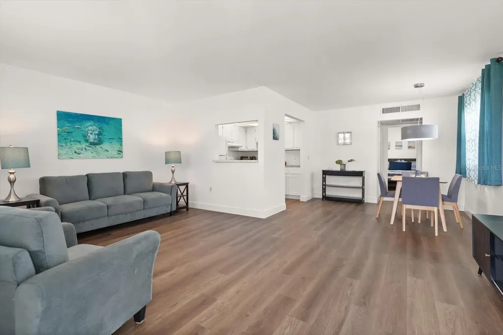 205 Kings Boulevard Sun City Center FL 33573