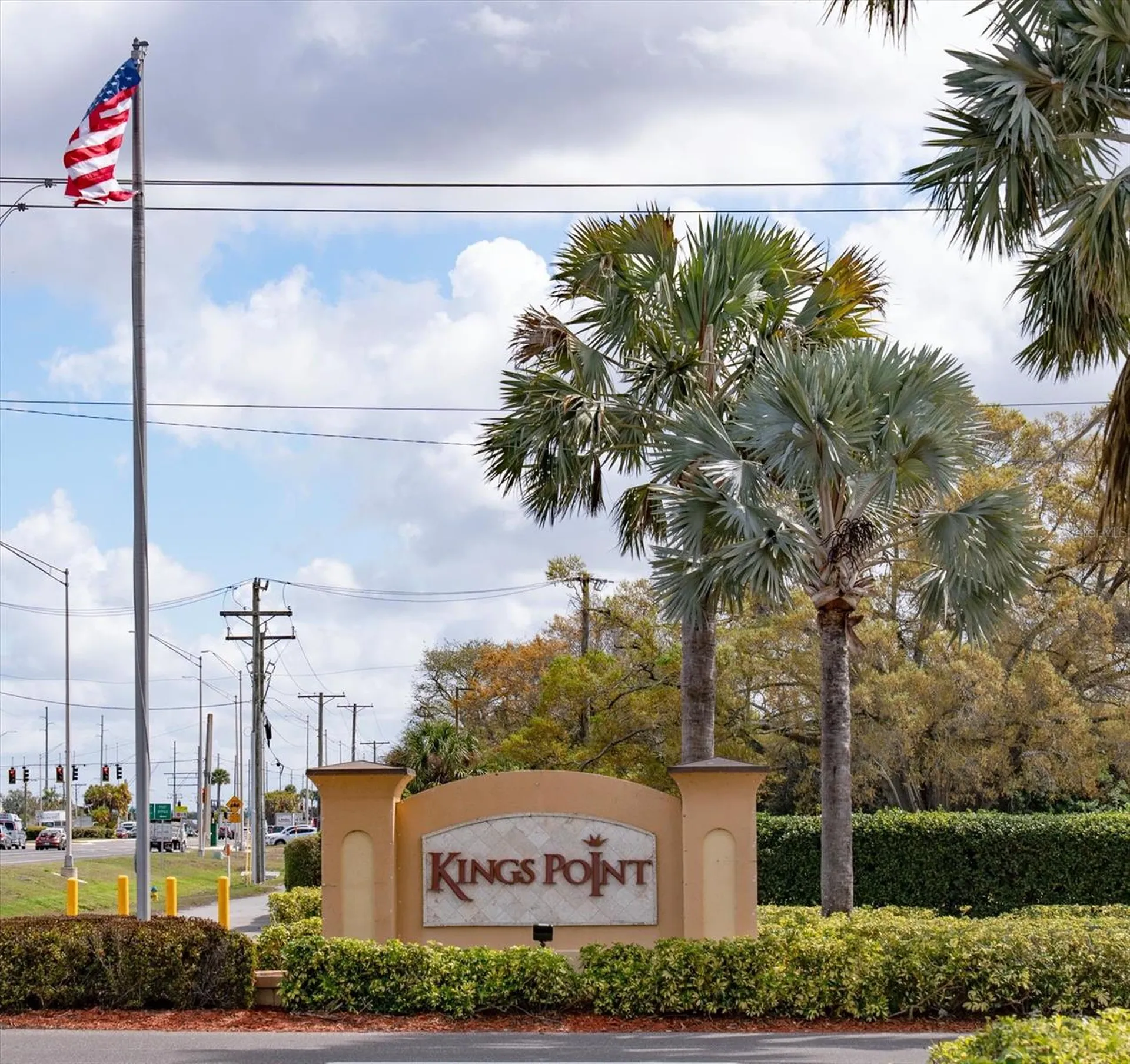 205 Kings Boulevard Sun City Center FL 33573