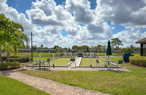 205 Kings Boulevard Sun City Center FL 33573