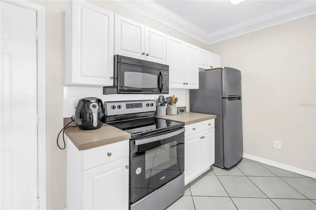 4333 Bayside Village Drive Tampa FL 33615