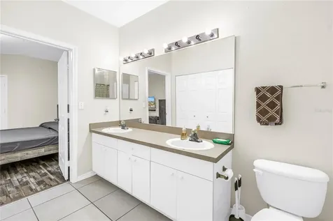 4333 Bayside Village Drive Tampa FL 33615