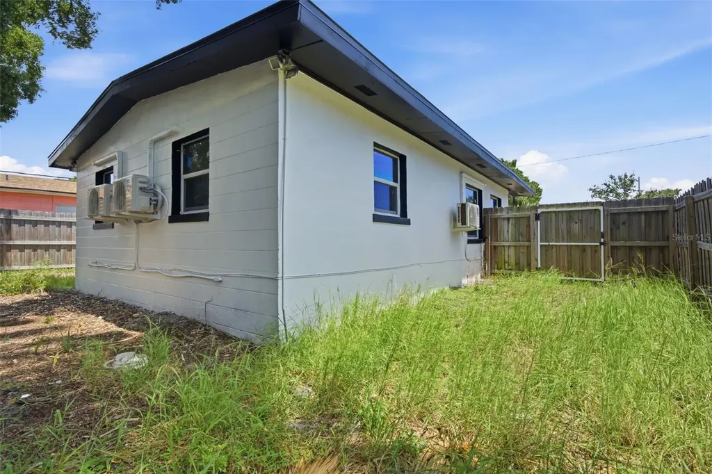 2547 14th Avenue S St Petersburg FL 33712