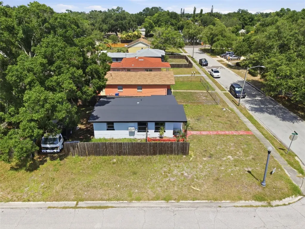 2547 14th Avenue S St Petersburg FL 33712