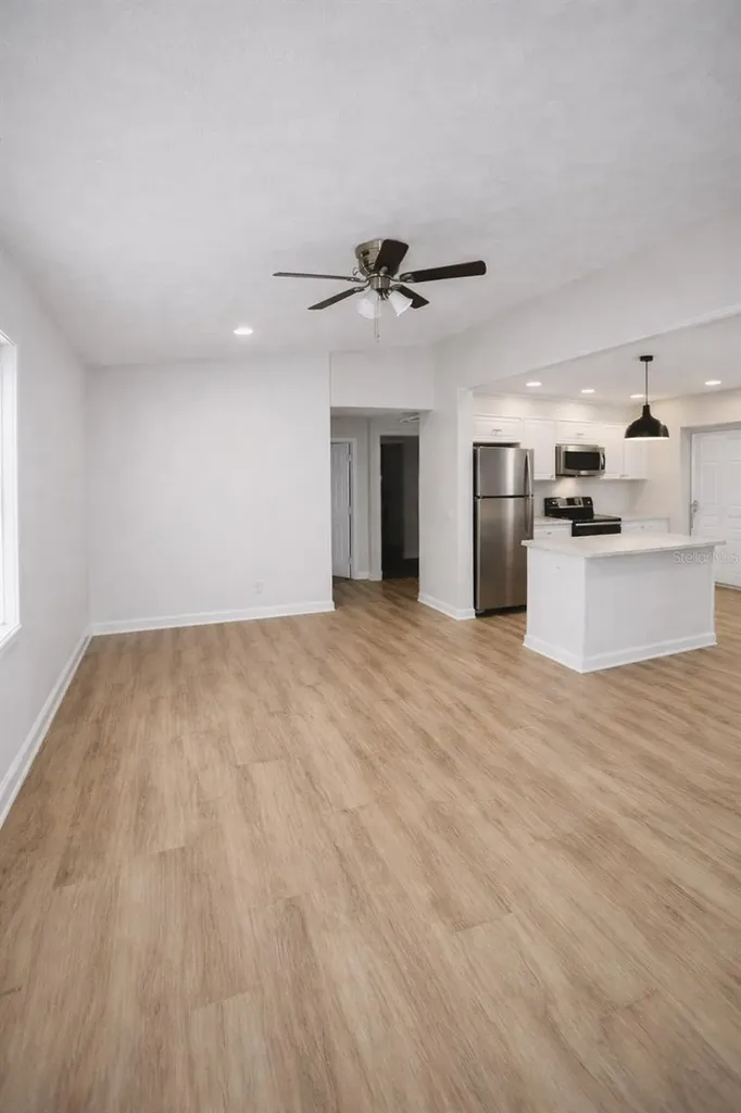 2547 14th Avenue S St Petersburg FL 33712