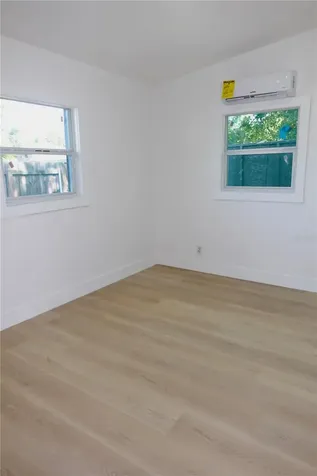 2547 14th Avenue S St Petersburg FL 33712