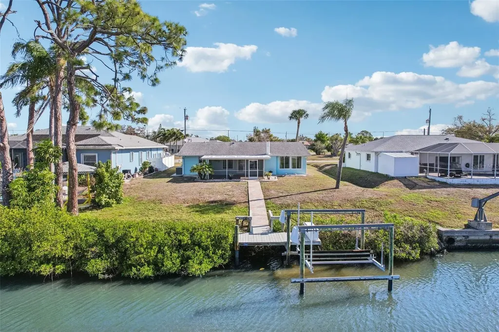 1956 Greenlawn Drive Englewood FL 34223