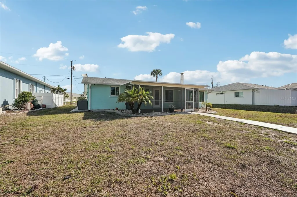1956 Greenlawn Drive Englewood FL 34223