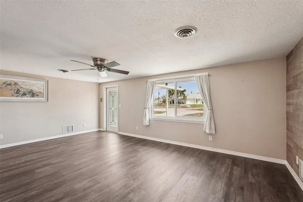 1956 Greenlawn Drive Englewood FL 34223