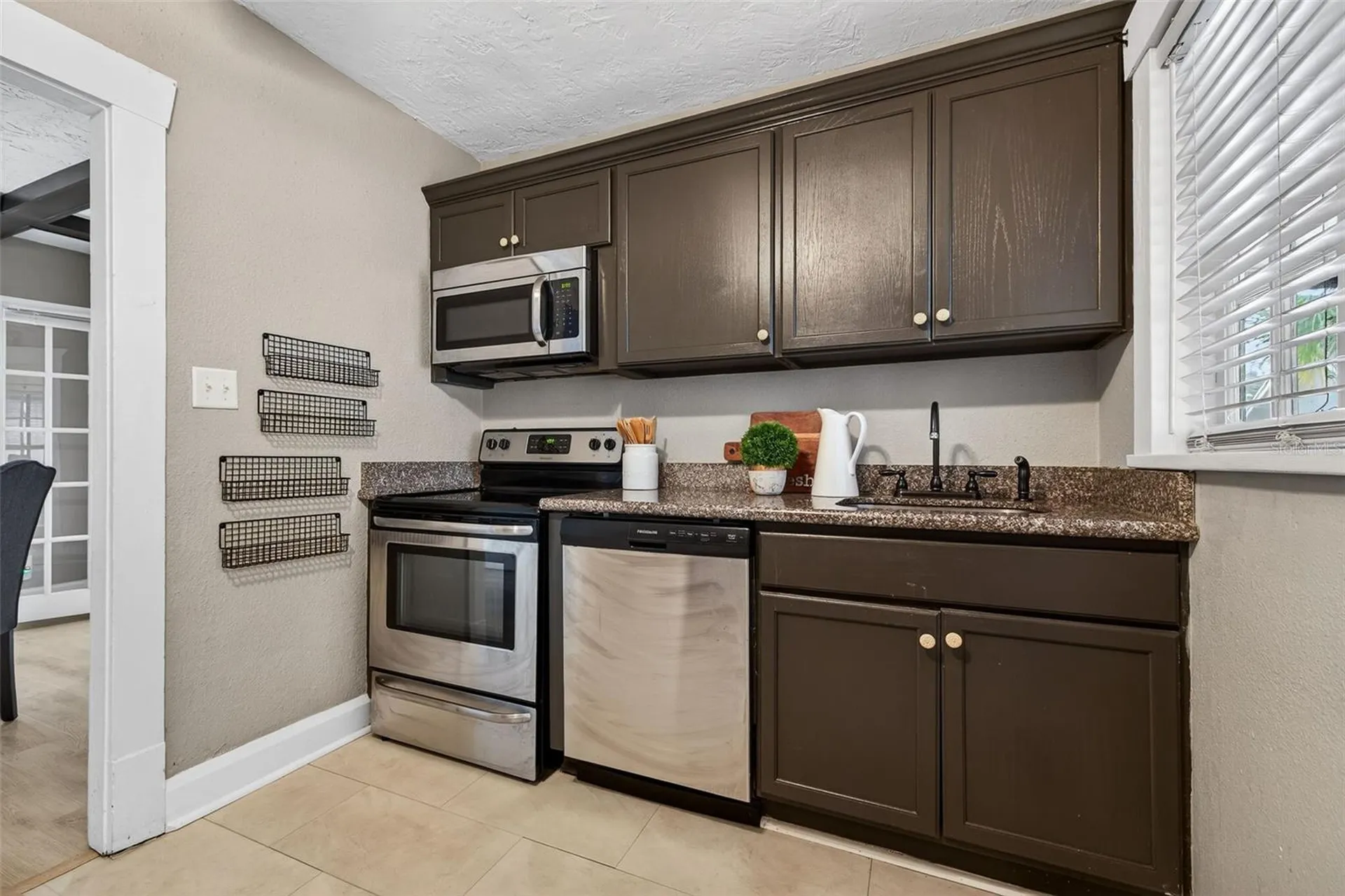2825 3rd Avenue N St Petersburg FL 33713