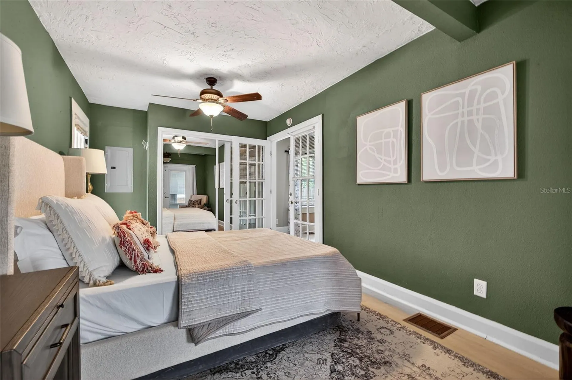 2825 3rd Avenue N St Petersburg FL 33713
