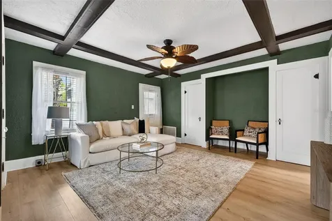 2825 3rd Avenue N St Petersburg FL 33713