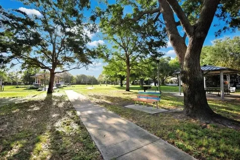 2825 3rd Avenue N St Petersburg FL 33713