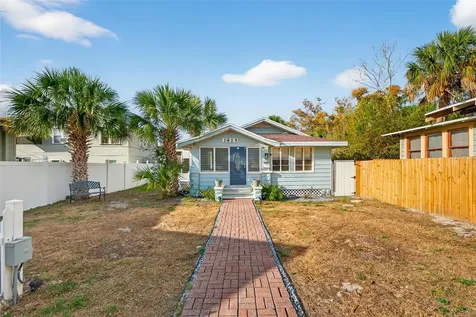2825 3rd Avenue N St Petersburg FL 33713