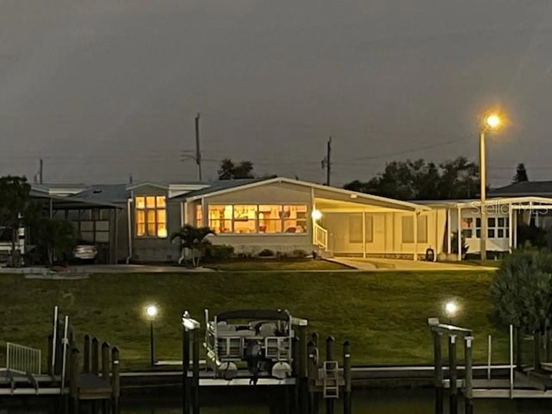 Venice FL, 817 S Waterway